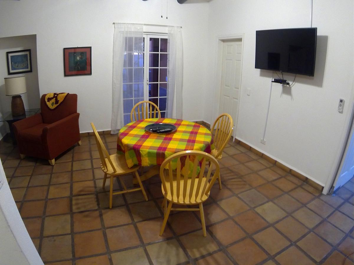 Central Bed & Breakfast ラパス エクステリア 写真