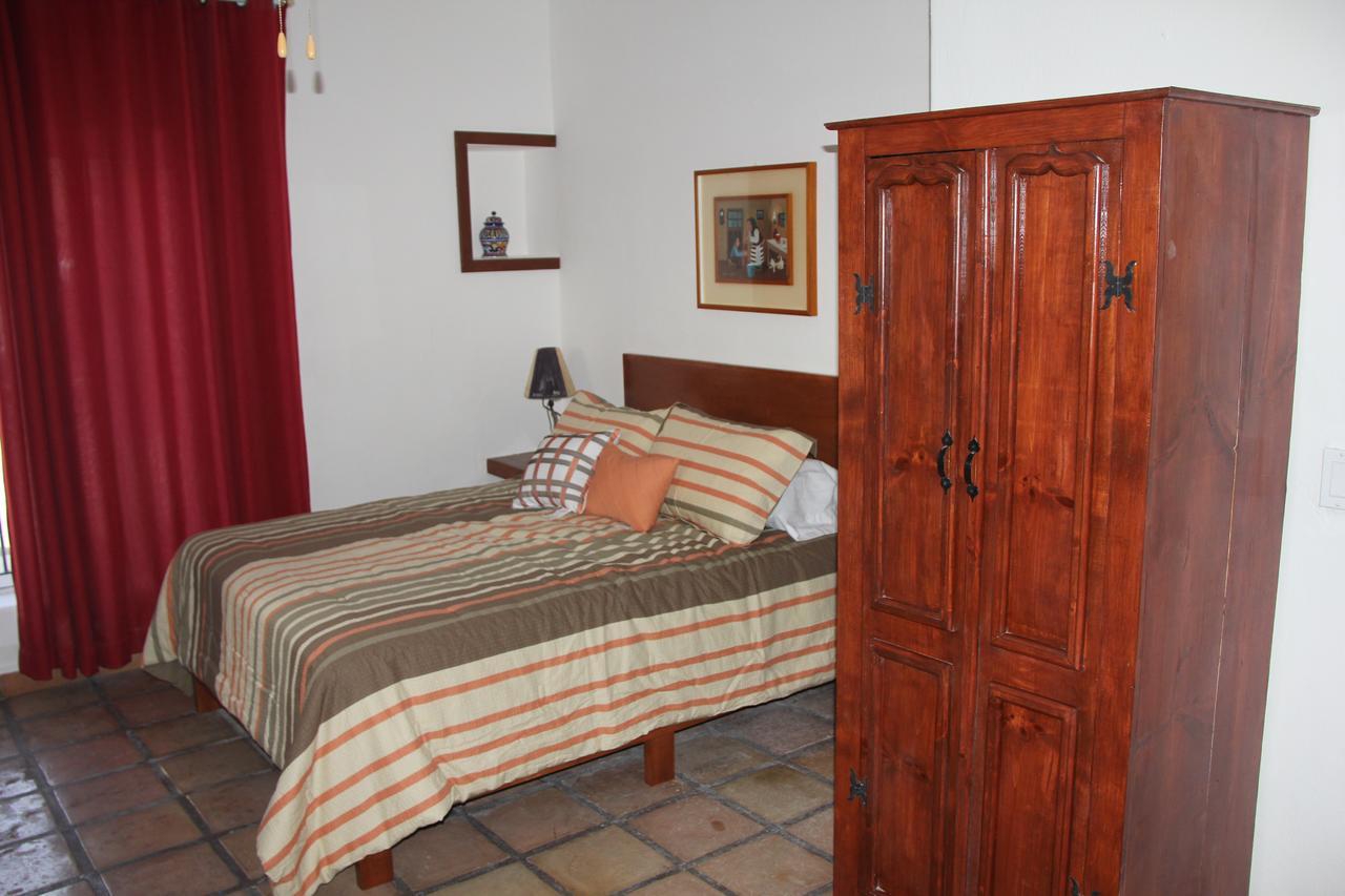 Central Bed & Breakfast ラパス エクステリア 写真